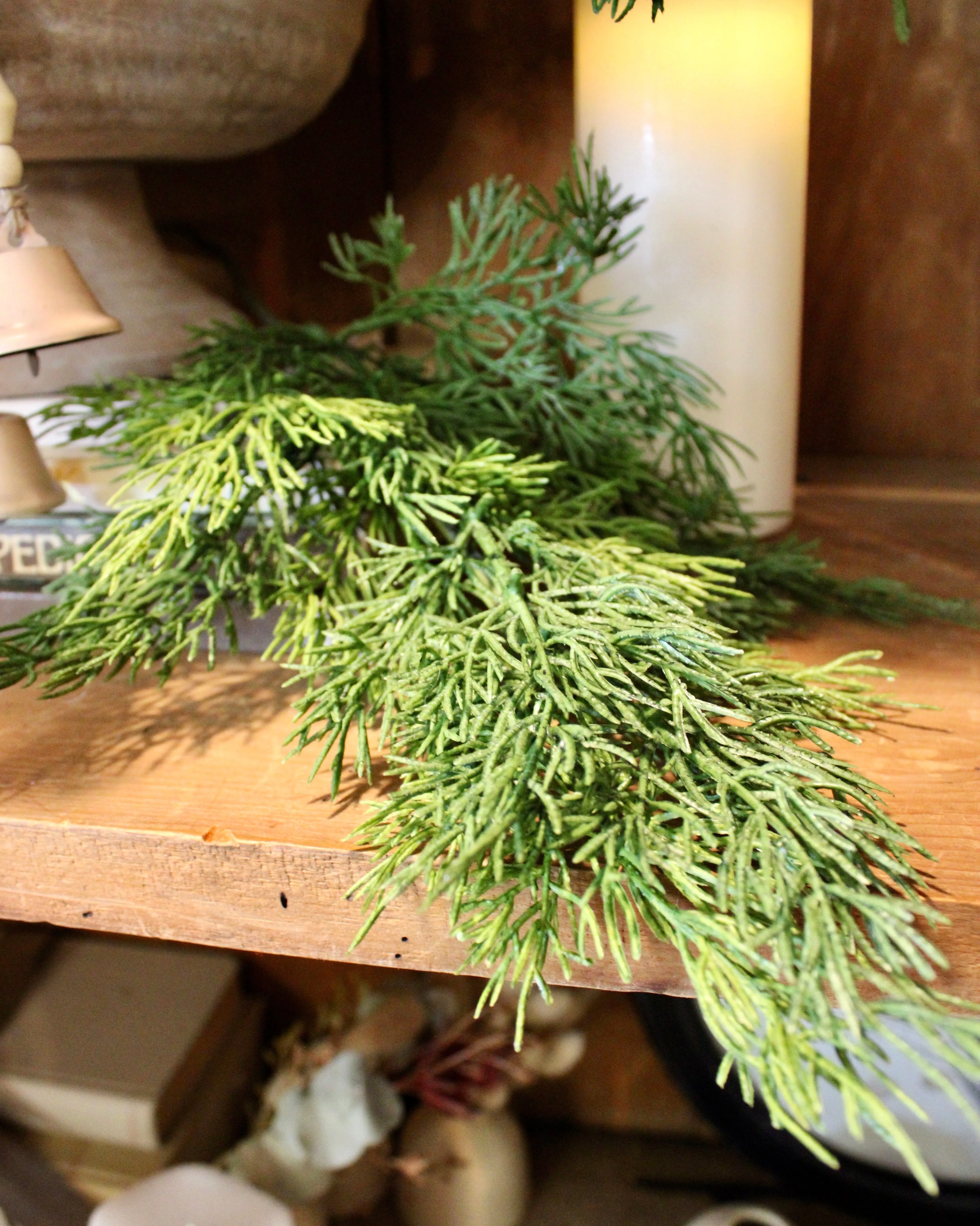 Eastern White Cedar Spray (Real Touch)